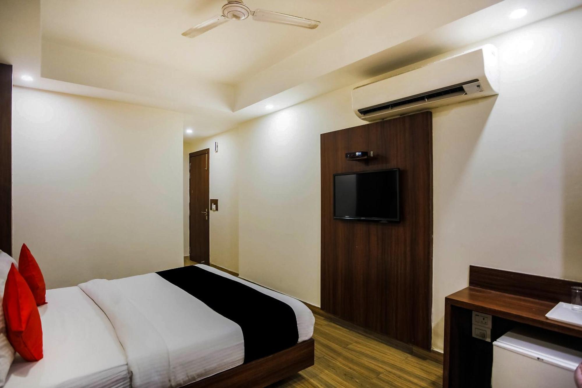 Collection O The Kailash Dev Hotel New Delhi Exterior photo